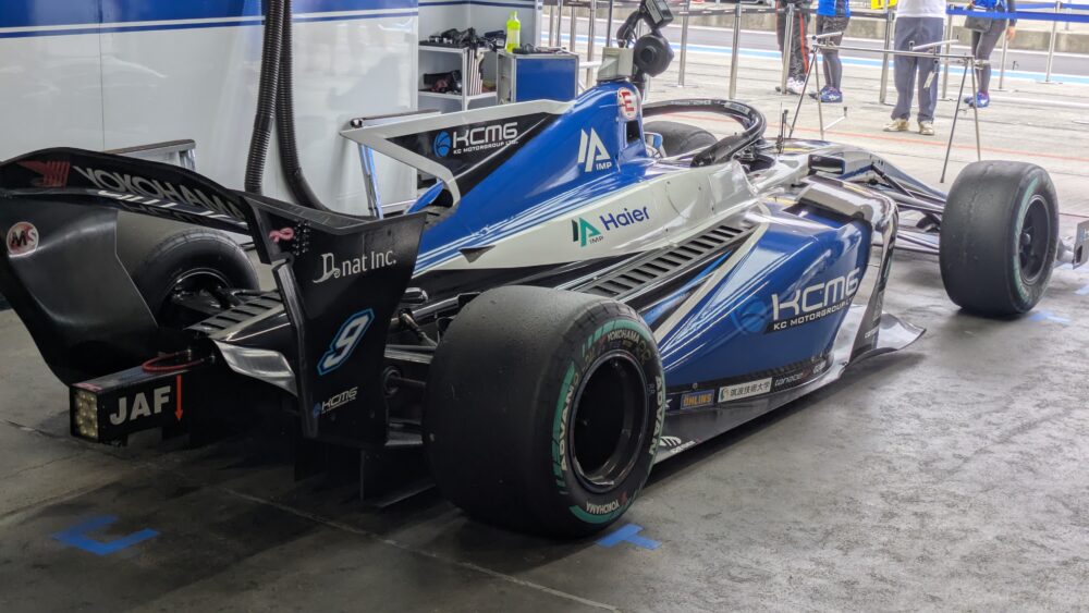 KCMGのレースカーがかっこいい