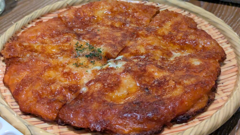 韓国料理ホンデポチャのキムチチーズチジミ