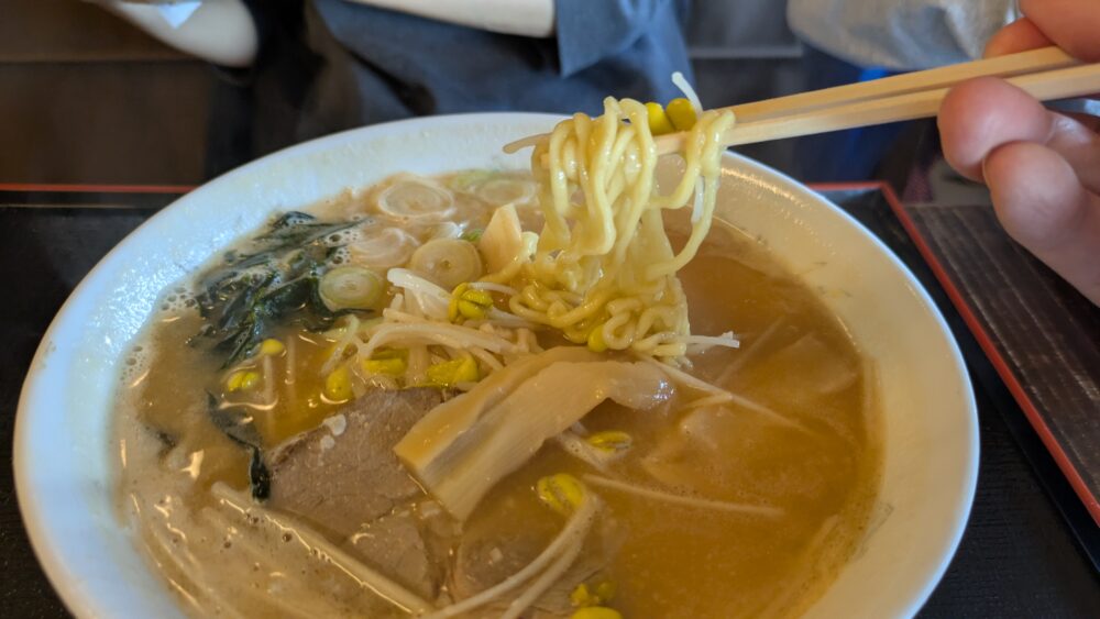 お食事処花りんごの特製甘酒味噌ラーメンもおすすめ