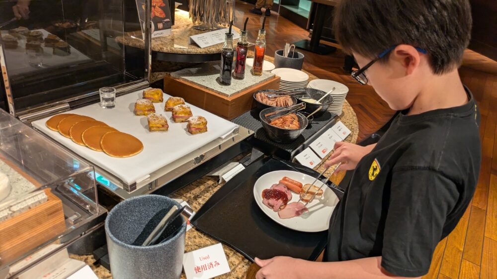 ニューオータニSATSUKIの最強の朝食で子どもと楽しむ