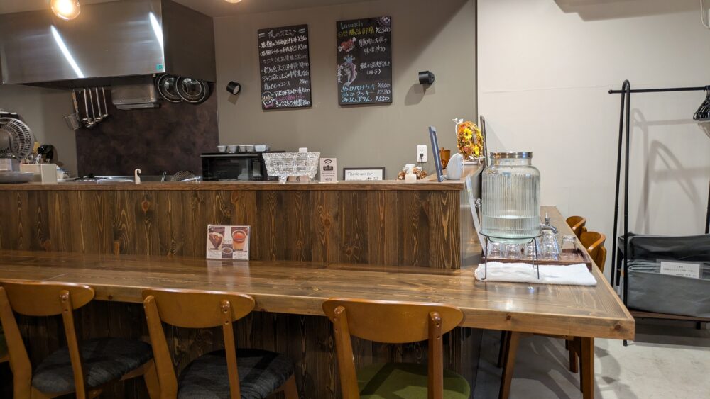 糀屋のカウンター