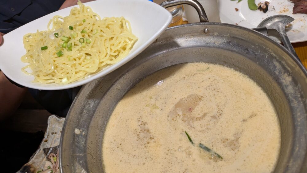 やきとり三吉神田北口店の麺