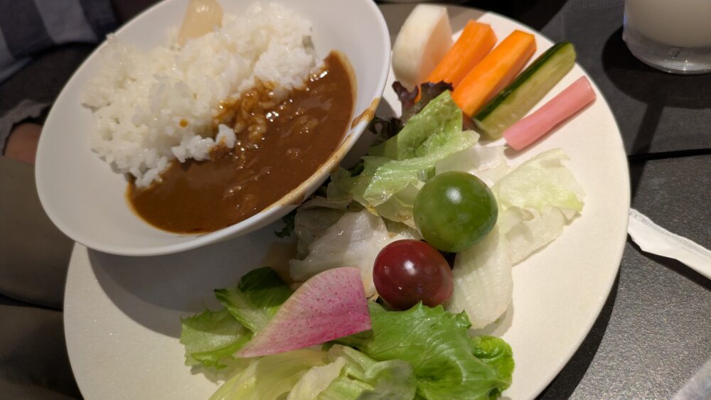 羽田空港センチュリオンラウンジの尾崎牛のカレー