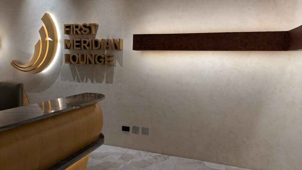 First Meridian Loungeの受付