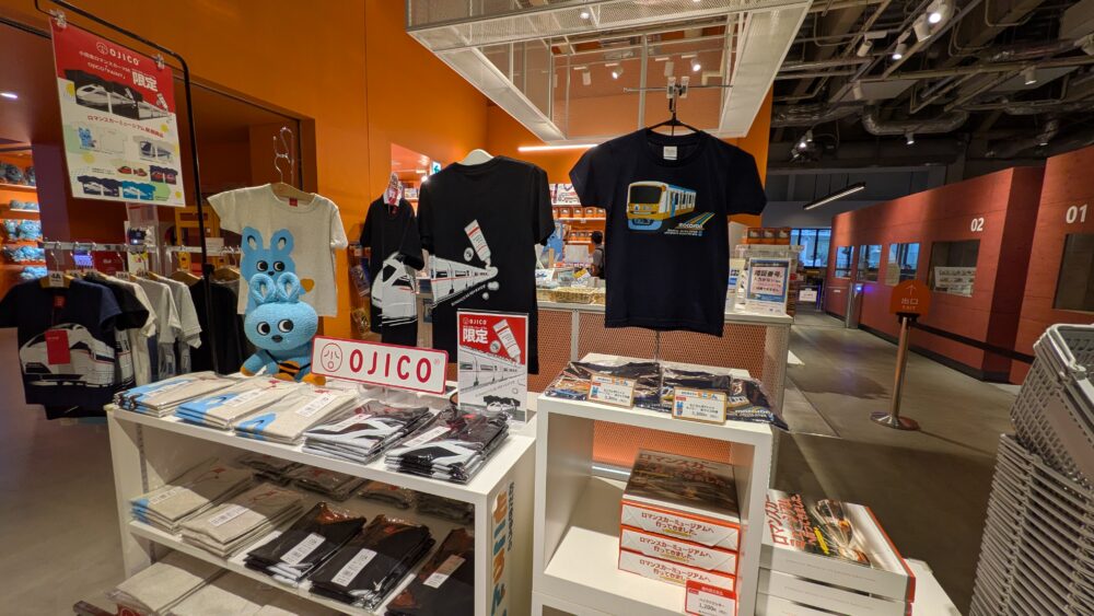 ロマンスカーミュージアムの売店