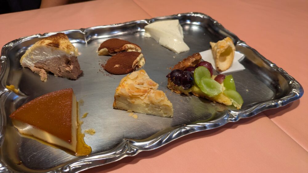 タベルナ ラ・メッセのケーキ
