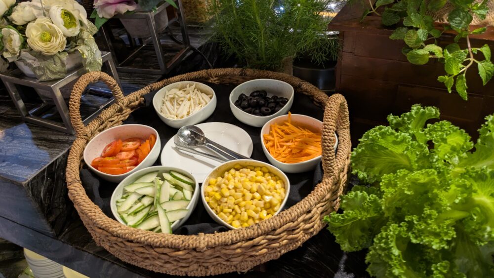 レストランTheReserveの朝食の生野菜
