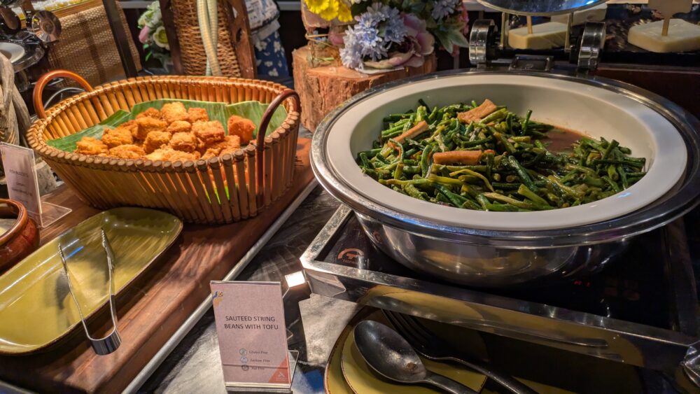 レストランTheReserveの朝食のホットミール