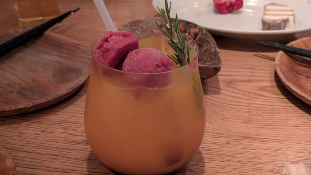 YONAYONABEERWORKS神田店のカシスオレンジ