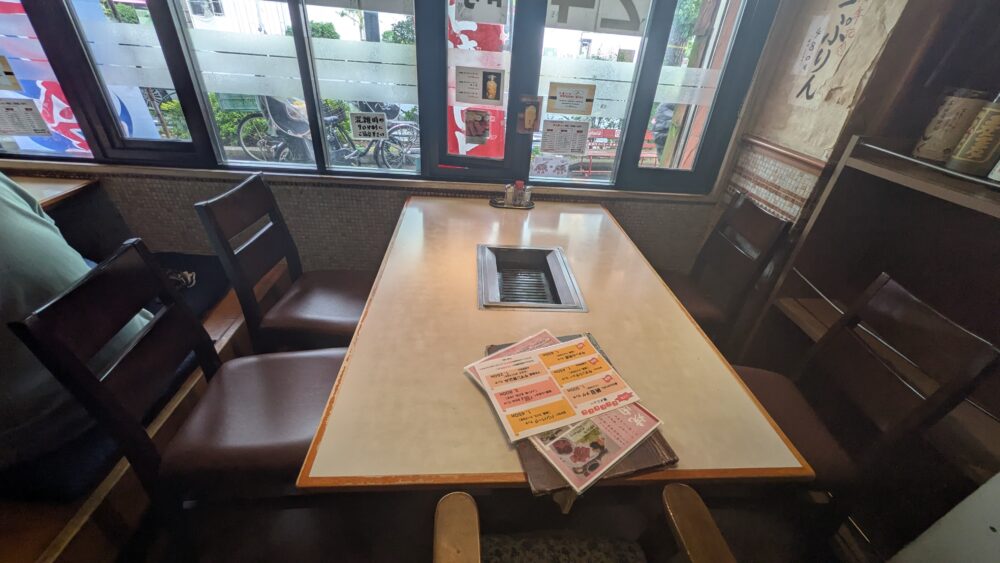 幸楽苑本店のテーブル