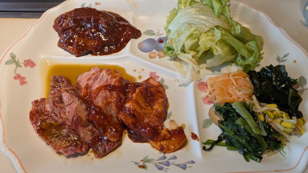 幸楽苑本店のお得セットランチのお肉はボリューム満点
