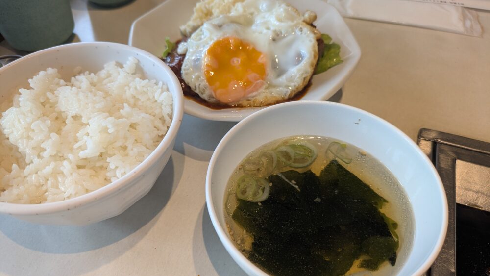 幸楽苑本店のまかないハンバーグランチ