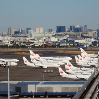 羽田空港第1ターミナルの展望台から見る駐機場