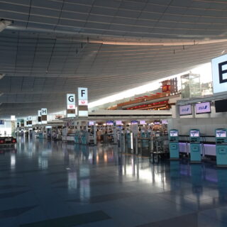 羽田空港第3ターミナル（国際線ターミナル）の出発ロビー