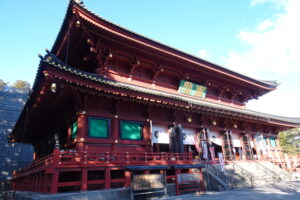日光山輪王寺三仏堂は東日本で一番大きな木造建築物