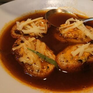 カナル新宿の魚のスープは絶品