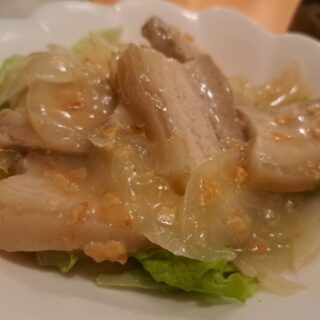 粥菜坊（かゆなぼう）の皮付き豚バラ肉