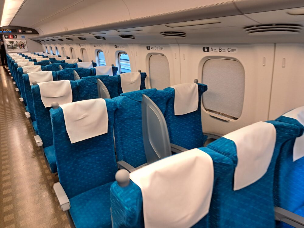 東海道新幹線7号車の「SWork車両」の「S WorkPシート」