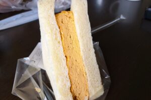 パン焼処ブンブンPlusの厚焼き玉子サンドイッチ
