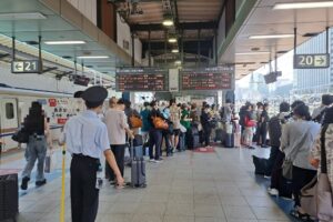 お盆シーズンの東京駅の混雑