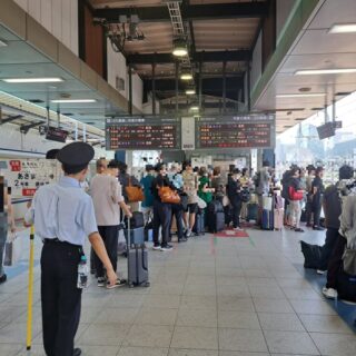 お盆シーズンの東京駅の混雑