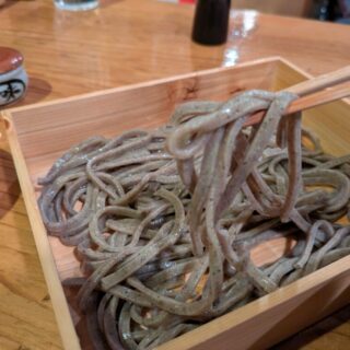 粗挽き蕎麦トキの十割蕎麦