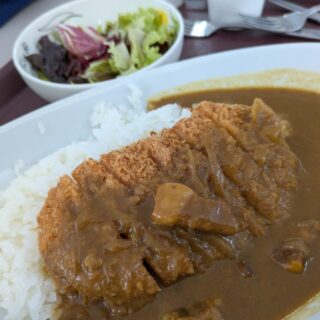 フライングフォックスのカツカレー