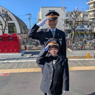 親子で学ぼう～鉄道のお仕事～で記念撮影