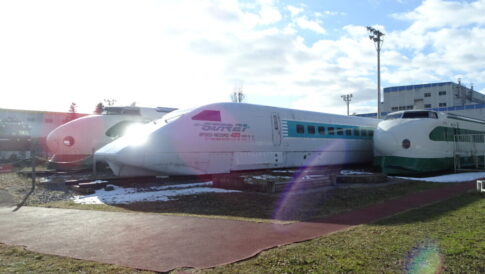 JR東日本新幹線総合車両センターの屋外展示