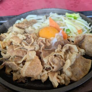 川越グリーンクロスのスタミナ鉄板焼きは一番人気
