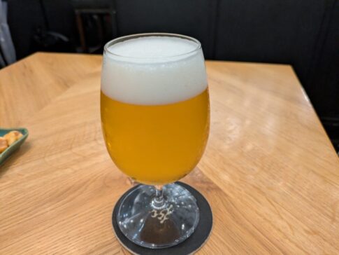 暁タップス銀座のオーガニックゴールデンエール