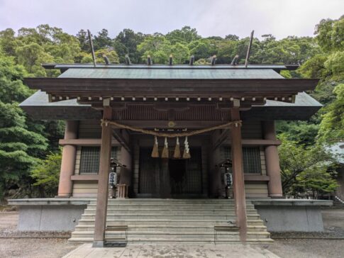 安房神社の本殿