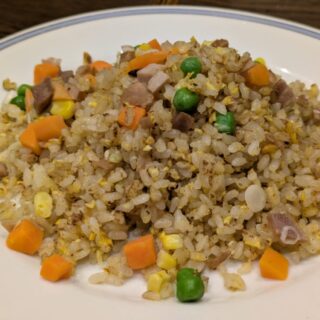 中華食堂ばくの五目炒飯