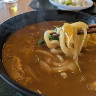 市原温泉湯楽の里咲楽のカレーうどんは美味しい