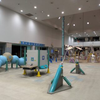 現代産業科学館の創造の広場