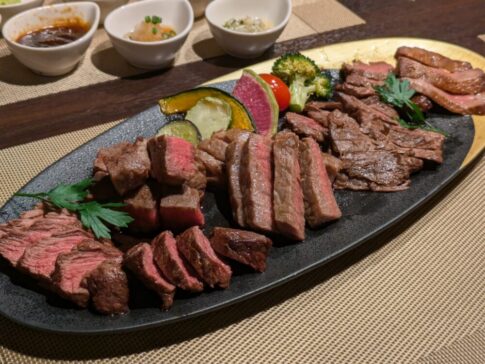 肉の弥生の特選肉5種盛り合わせ