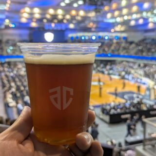 千葉ポートアリーナのアルティーリ千葉のビール