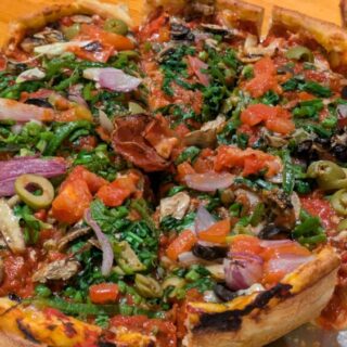 デビルクラフト浜松町のおすすめシカゴスタイルピザは絶品！