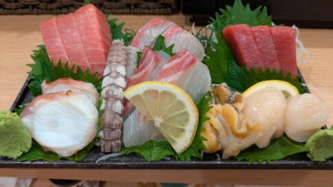 次郎長寿司の刺身盛り合わせ