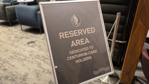 ラスベガス空港アメックスセンチュリオンラウンジ専用エリア