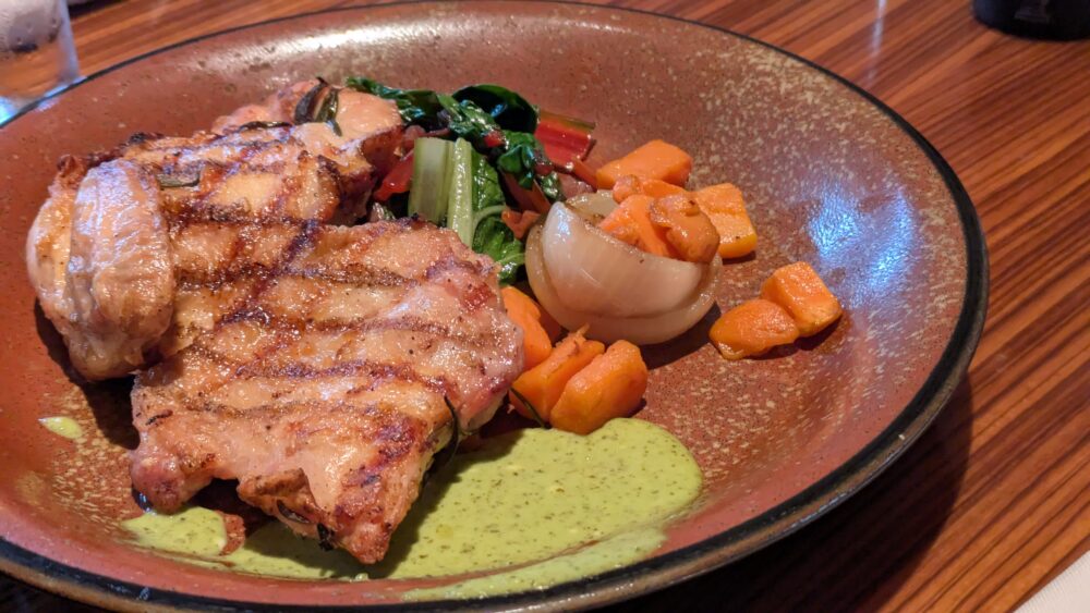 東京アメリカンクラブのSantaMARIAchicken