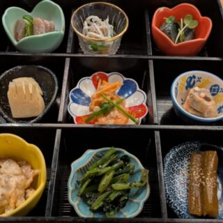 天串×和酒佐香月のおばんざい9種盛り合わせ