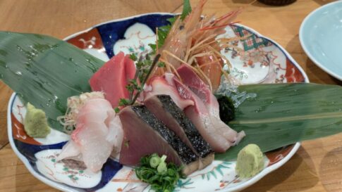 つちよし本八幡の刺身盛り合わせ