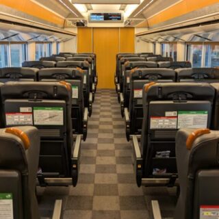 E259系しおさいグリーン車の車内