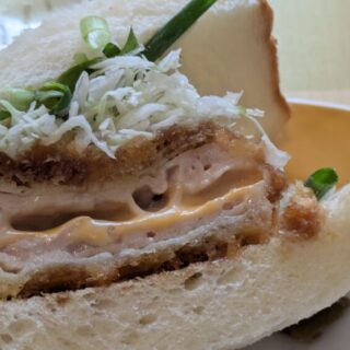 らいおんカフェのミルフィーユカツサンドは絶品