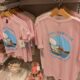 ロイヤル ハワイアン ラグジュアリー コレクション リゾート ワイキキのスヌーピーTシャツ